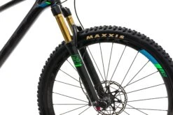 Scott Spark 700 Ultimate Mountain Bike - 2017, Large -Scott BMT13633 CM 16