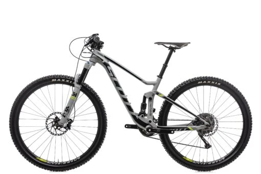 Scott Spark 940 Mountain Bike - 2017, Small -Scott BMT13638 RJ 02 scaled