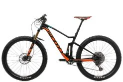 Scott Spark 700 Tuned Mountain Bike - 2018, Medium -Scott BMT14134 CM 11