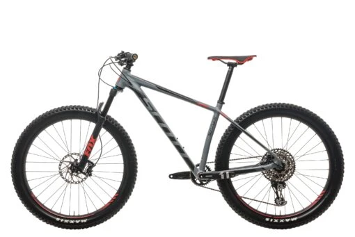 Scott Scale 710 Plus Mountain Bike - 2018, Medium -Scott BMT17944 PH1 02 scaled