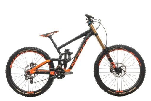 Scott Gambler 710 Downhill Mountain Bike - 2017, Large -Scott BMT18050 PH1 01 cf29306b 870e 4edd bc81 05b011d351d8 scaled