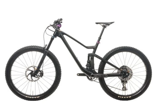 Scott Genius 710 Mountain Bike - 2019, Medium -Scott BMT18197 PH1 02 scaled