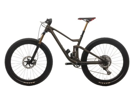 Scott Genius 900 Ultimate Mountain Bike - 2019, Medium -Scott BMT19890 PH1 02 scaled