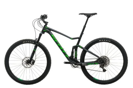 Scott Spark 945 Mountain Bike - 2017, Large -Scott BMT21751 PH1 02 scaled