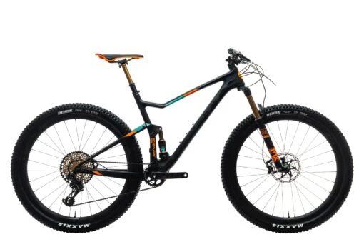 Scott Spark Plus Tuned Mountain Bike - 2017, Large -Scott BMT22007 PH2 01 scaled