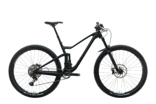 Scott Genius 910 Mountain Bike - 2019, Medium -Scott BMT22223 PH1 01 scaled