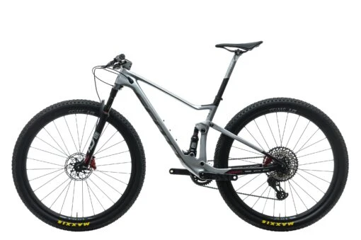 Scott Spark RC 900 World Cup AXS Silverfish Mountain Bike - 2020, Medium -Scott BMT22296 PH1 02 scaled