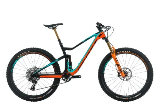 Scott Genius 700 Tuned Mountain Bike - 2018, Medium -Scott BMT22536 PH1 01 scaled