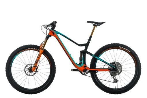 Scott Genius 700 Tuned Mountain Bike - 2018, Medium -Scott BMT22536 PH1 02 scaled