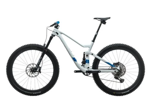 Scott Genius 900 Tuned Mountain Bike - 2021, Medium -Scott BMT22609 PH1 02 scaled