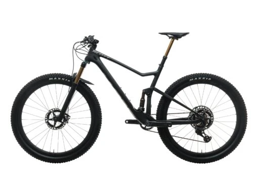 Scott Spark 900 Ultimate AXS Mountain Bike - 2021, Large -Scott BMT22776 PH1 02 scaled