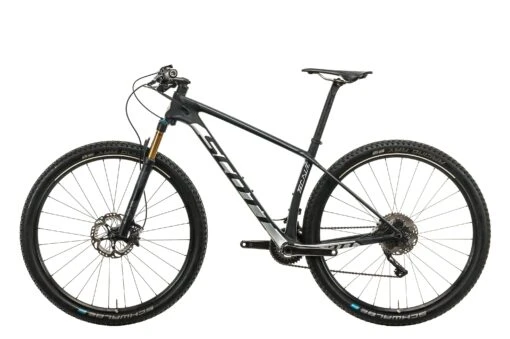 Scott Scale 900 RC Mountain Bike - 2017, Medium -Scott BMT23527 PH1 02 scaled