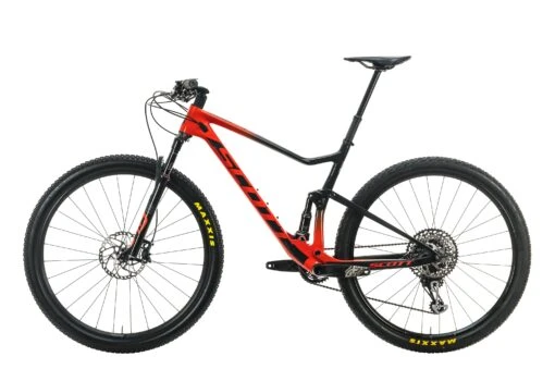 Scott Spark RC 900 Team Mountain Bike - 2020, Large -Scott BMT25640 PH1 02 scaled