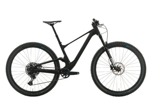 Scott Spark 940 Mountain Bike - 2022, Small -Scott BMT27446 PH1 01 scaled