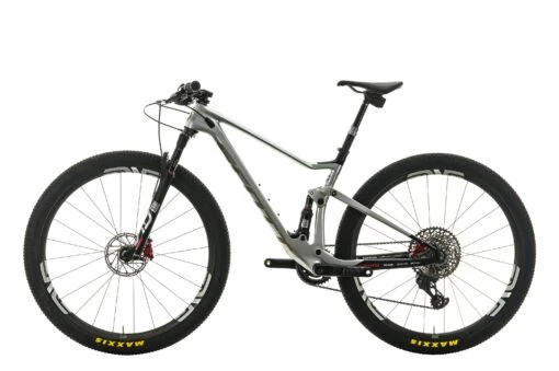 Scott Spark RC 900 World Cup Silverfish Mountain Bike - 2020, Medium -Scott BMT27459 PH1 02 scaled