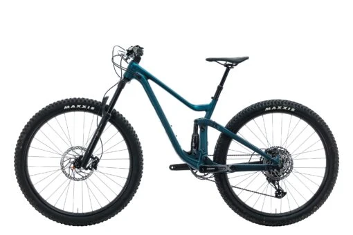 Scott Genius 960 Mountain Bike - 2021, Small -Scott BMT27965 PH1 02 scaled